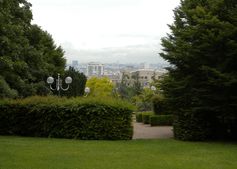 A droite jardin André Malraux, Châtillon  en grand format (nouvelle fenêtre)