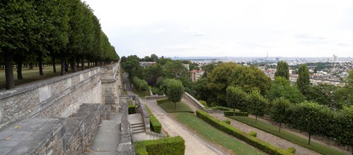 La terrasse du château de Meudon  en grand format (nouvelle fenêtre)