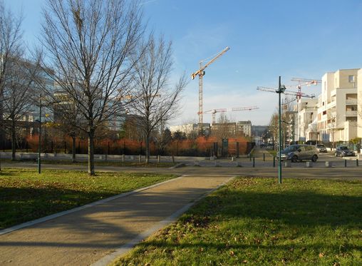 Gennevilliers, éco-quartier Chandon-République, rue Henri-Barbusse, au sud-est du site   en grand format (nouvelle fenêtre)