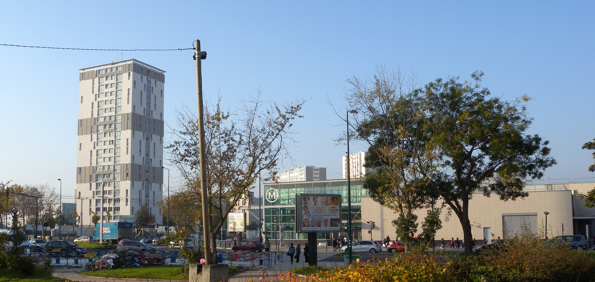 Station de métro Asnières-Gennevilliers-Les Courtilles