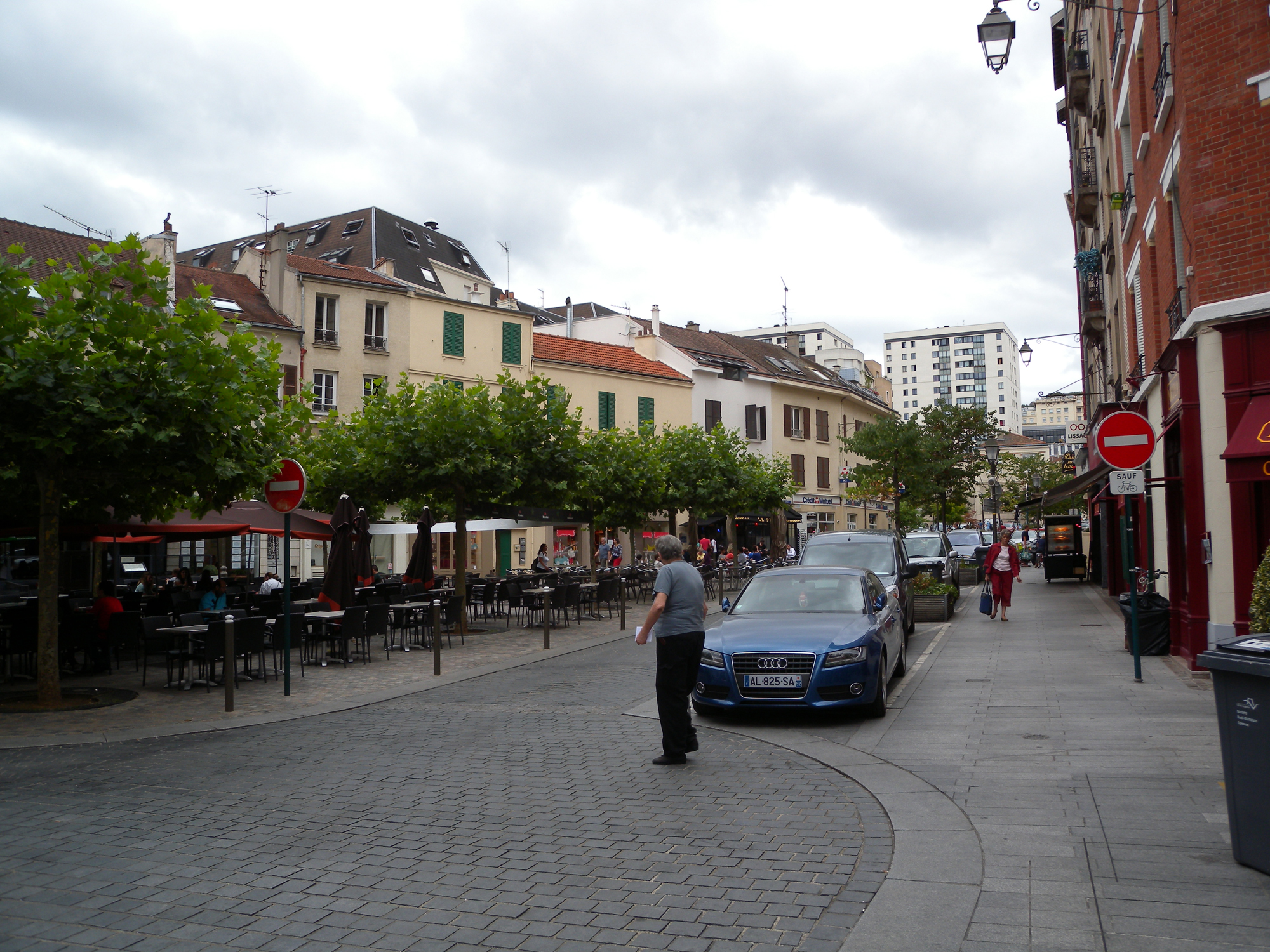 Suresnes