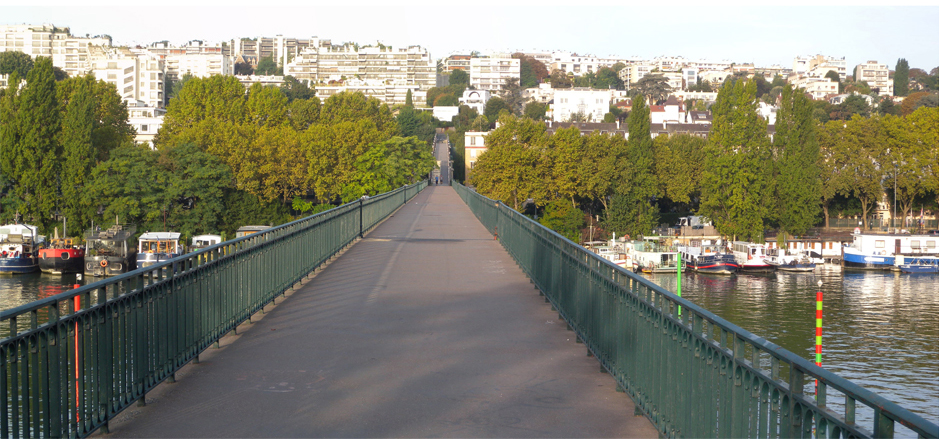 Passerelle de l’Avre, vue vers Saint-Cloud