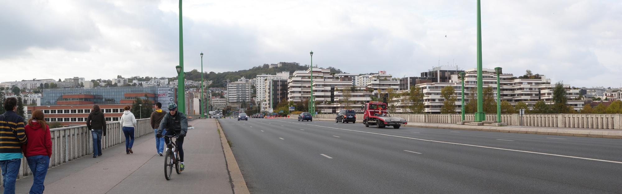 Vue depuis le pont de Suresnes