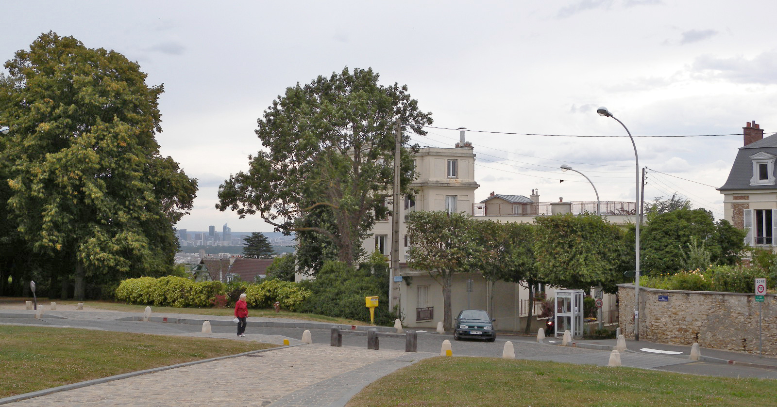 A l’entrée de la terrasse
