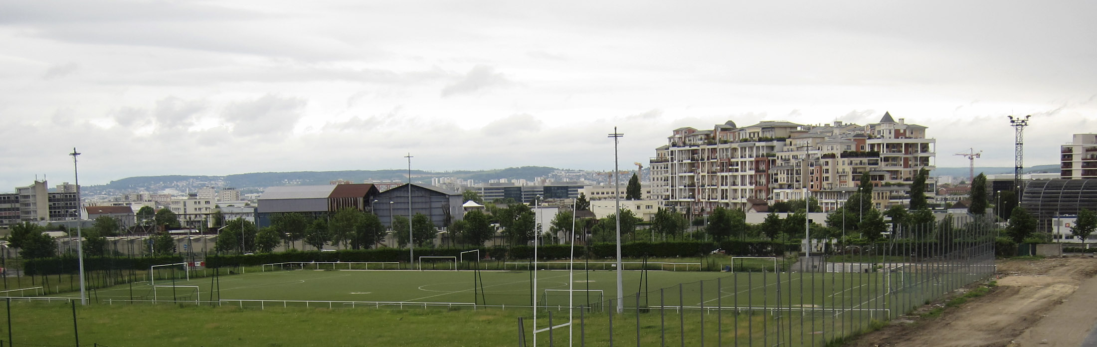 Les buttes du Parisis depuis Nanterre