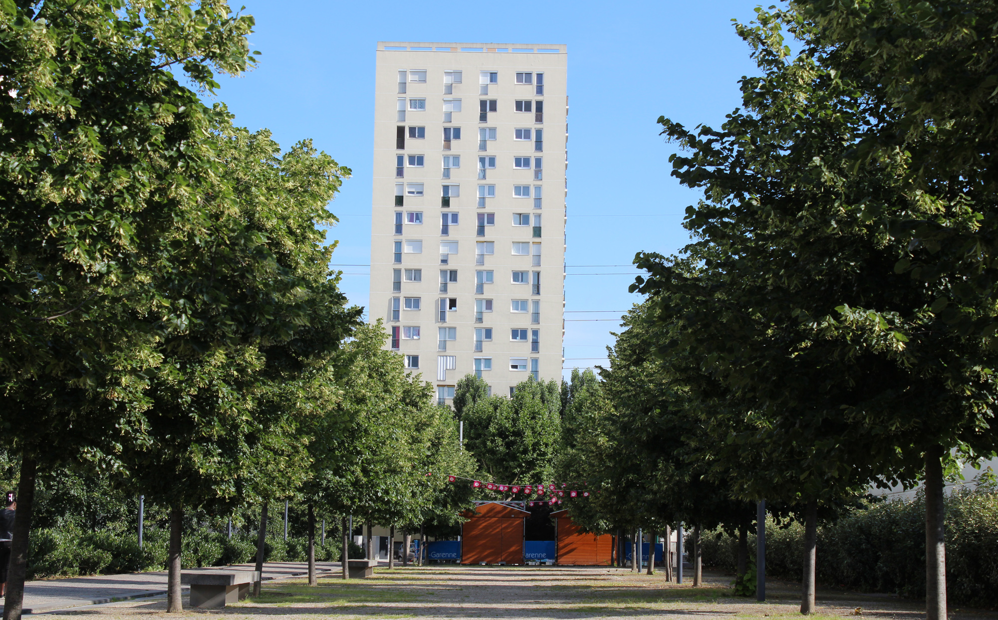 Villeneuve-la-Garenne, promenade Marie Curie