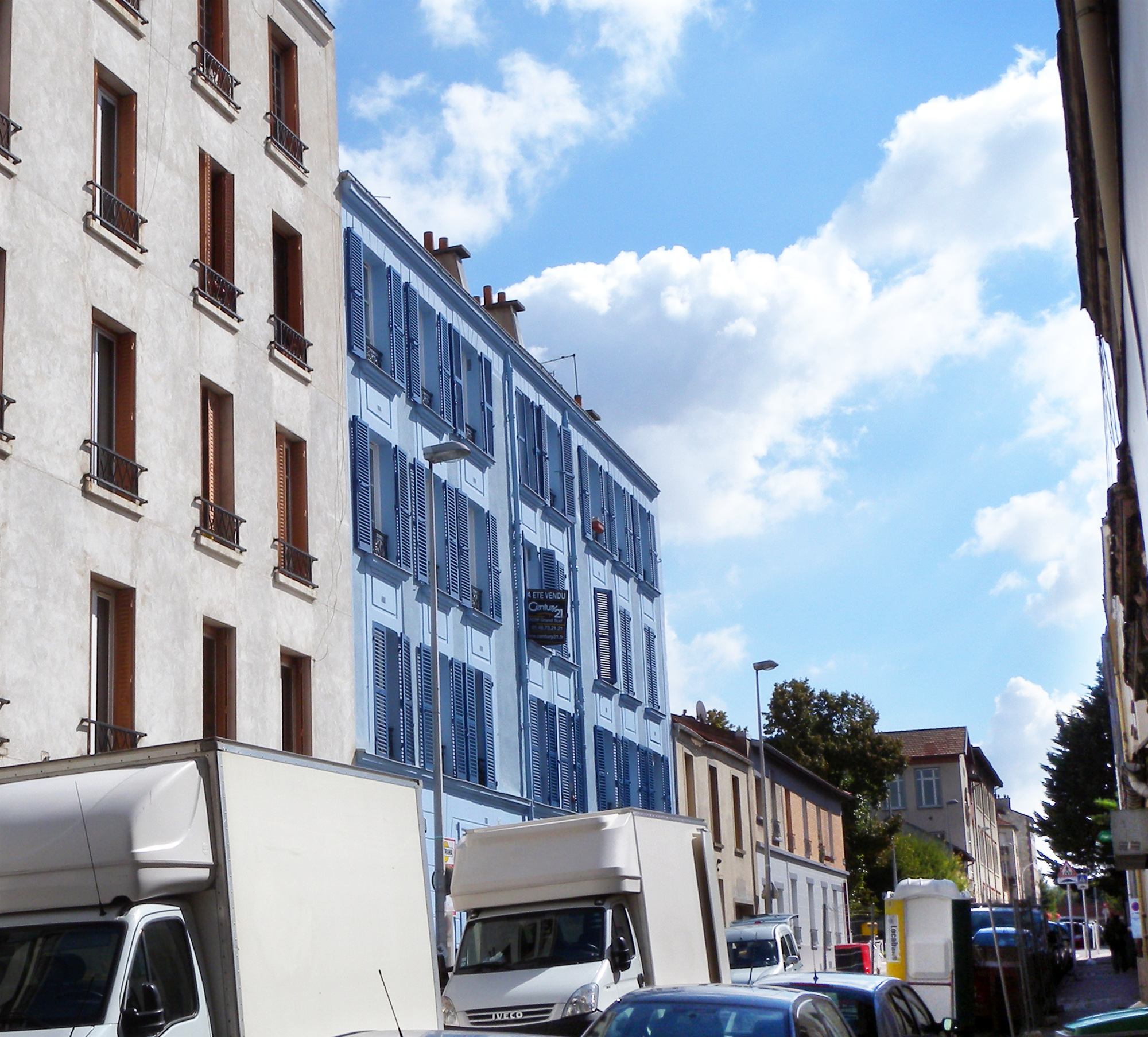 La colorisation des façades et le choix de mobiliers urbains constitutifs du paysage urbain montrougien