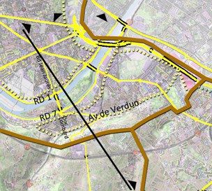 Carte de localisation de la coupe et des principaux axes (en jaune) en grand format (nouvelle fenêtre)
