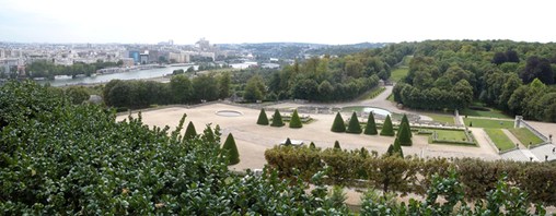 Le panorama vu du parc de Saint-Cloud  en grand format (nouvelle fenêtre)
